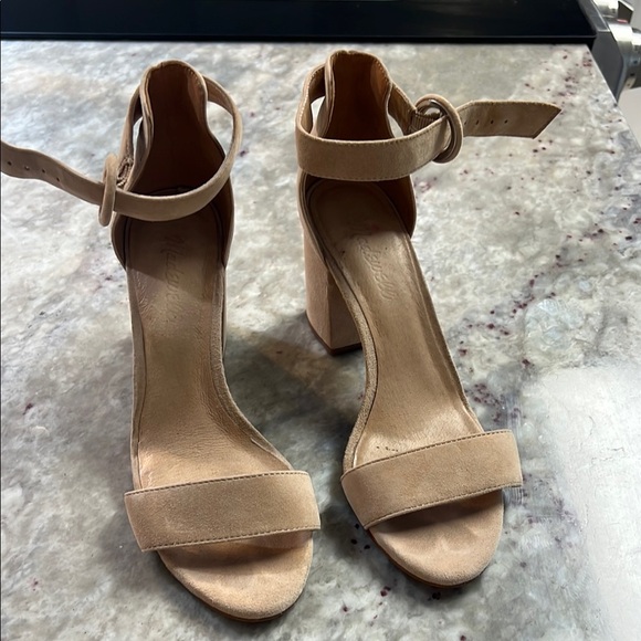 Madewell Elegant Tan Block Heel Sandals - Picture 1 of 7